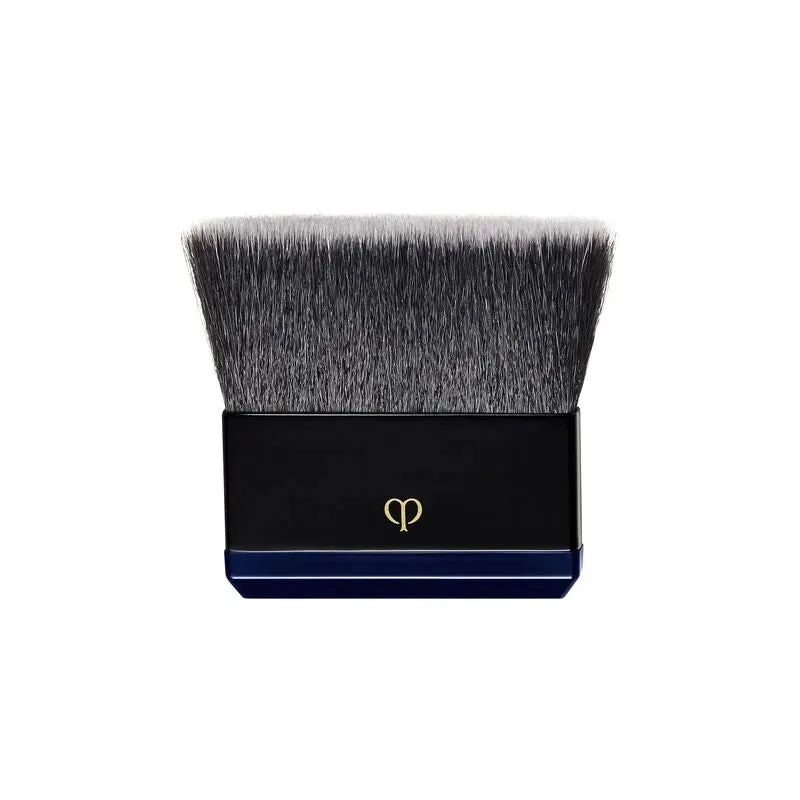 Clé de Peau Beautè Radiant Powder Foundation Brush